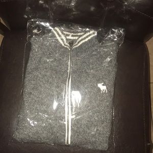 Abercrombie sweater